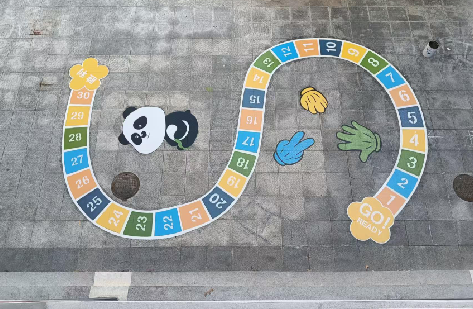 峨山地面游戏彩绘